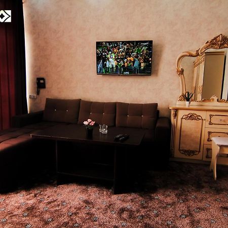 Hotel Buston Chkalovsk ภายนอก รูปภาพ