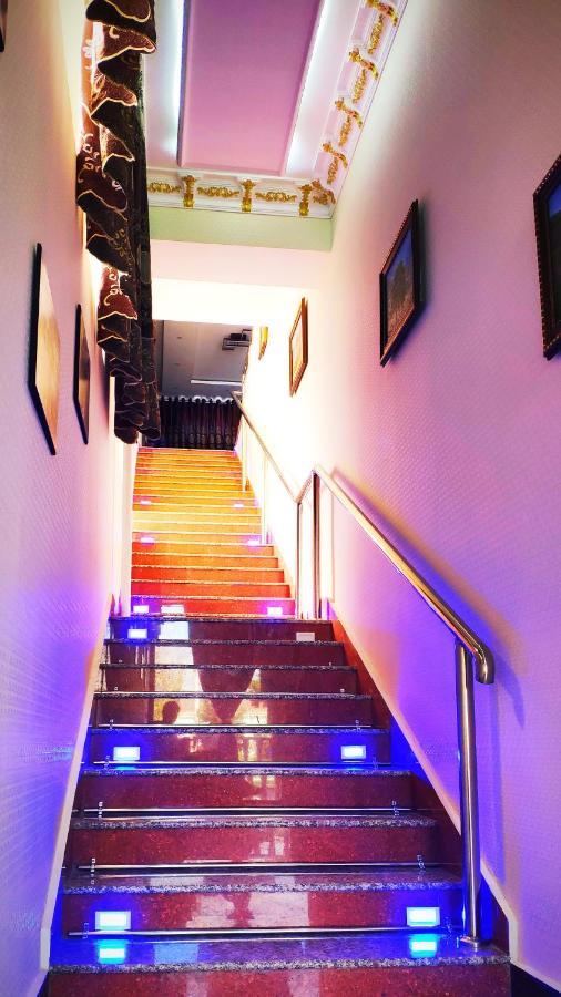 Hotel Buston Chkalovsk ภายนอก รูปภาพ