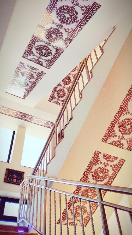 Hotel Buston Chkalovsk ภายนอก รูปภาพ